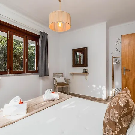 Дом отдыха Meco Garden Retreat - Near Sesimbra