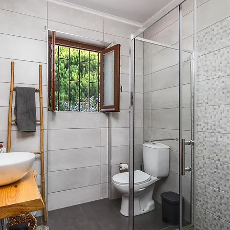 Дом отдыха Meco Garden Retreat - Near Sesimbra *