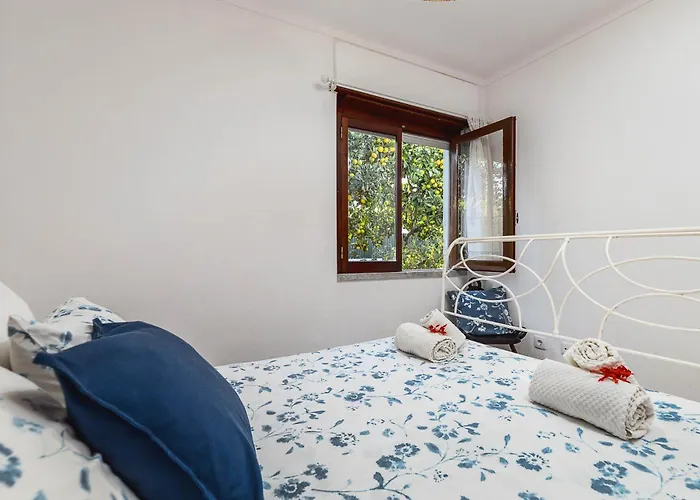 Holiday home Meco Garden Retreat - Near Sesimbra *