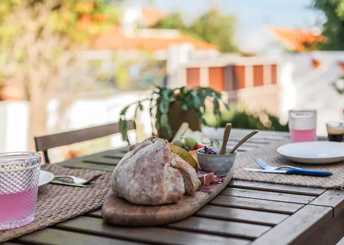 Holiday home Meco Garden Retreat - Near Sesimbra